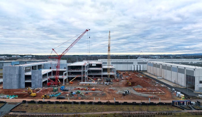 AI Data Centers Are Booming, Sucking up Water, Energy, and Land - Business  Insider