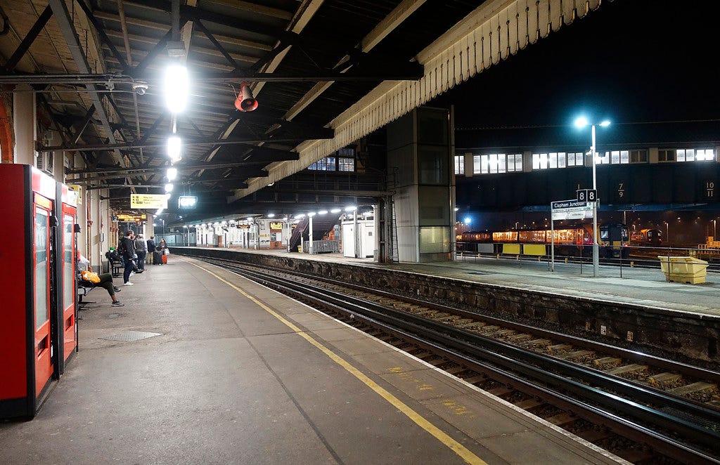 RD19252. Platform 9. | Clapham Junction, Wednesday, 10th Oct… | Flickr