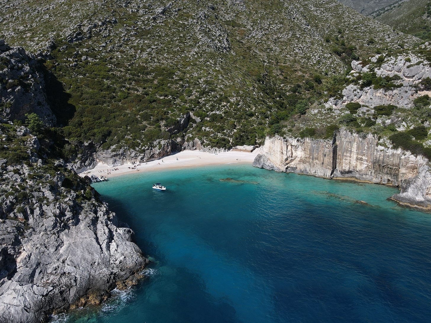Sazan Island Albania: How to Visit in 2026