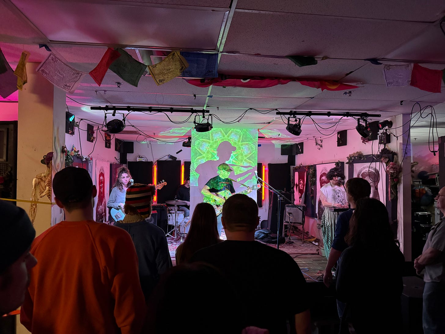 Jeffrey Lewis (center) and the Voltage