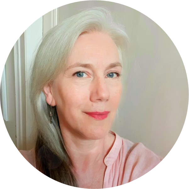 Elizabeth des Roches ©2025