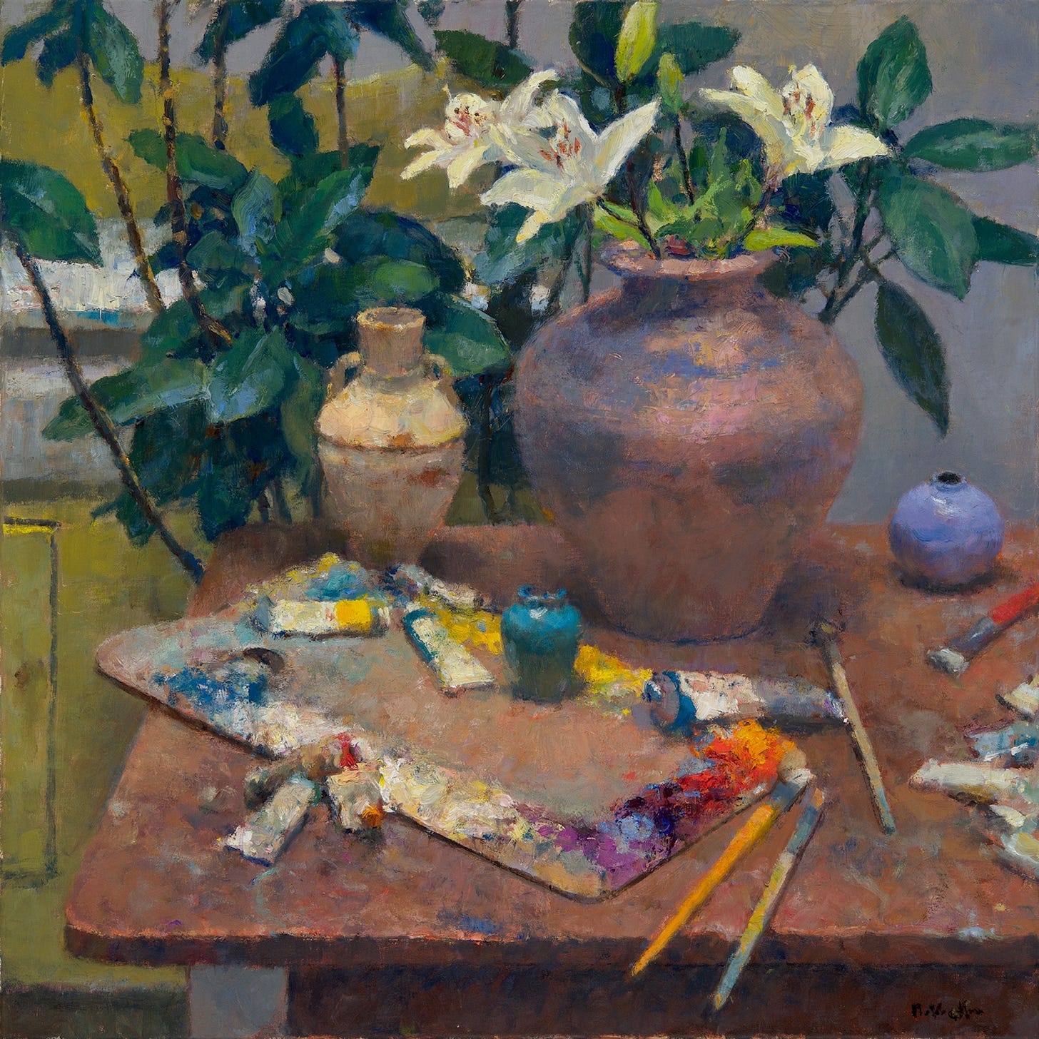 A painting of a vase and paint brushes on a table

Description automatically generated