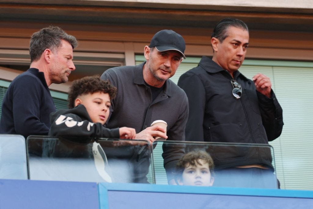 Frank Lampard greets three-time Premier League winner during Chelsea vs Man  City as legend returns to Stamford Bridge