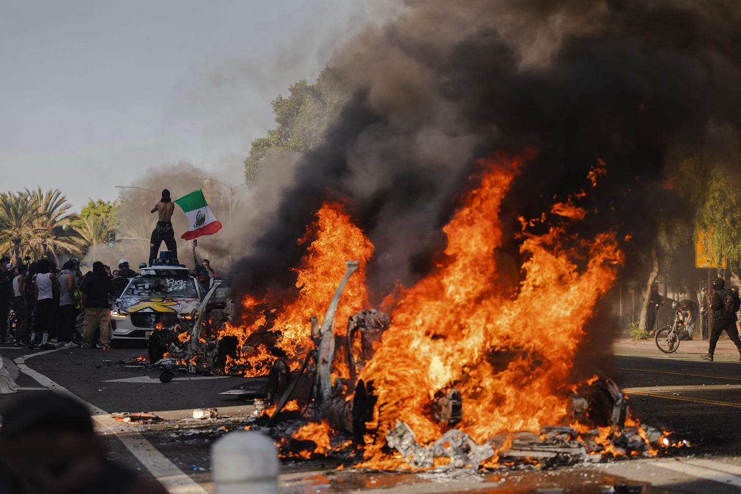 Los Angeles on Edge After 3 Days of Riots Los Angeles on Edge After 3 Days of Riots