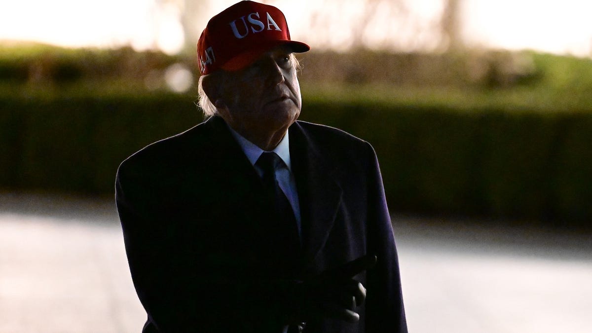 US-Iran War Sparks Constitutional Crisis Concerns