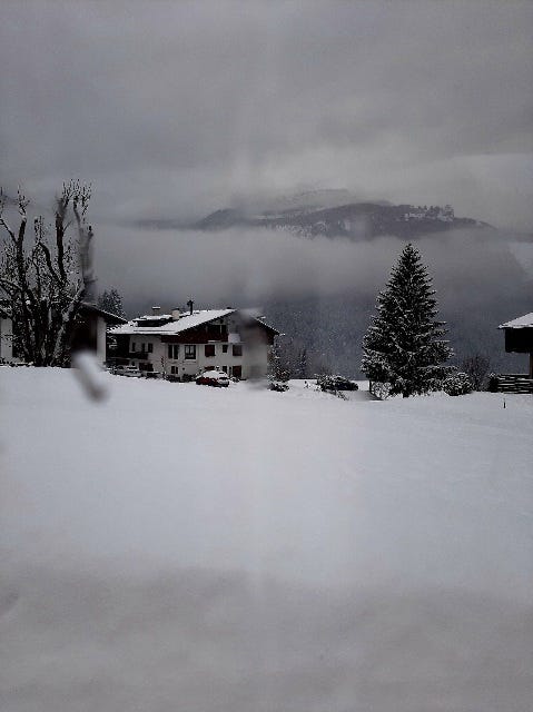 paesaggio d'inverno sulla strada per Cortina d'Ampezzo