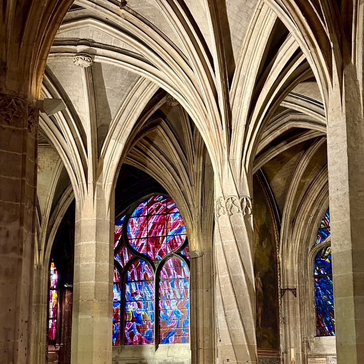 Inside pictures of Saint-Séverin church in Paris