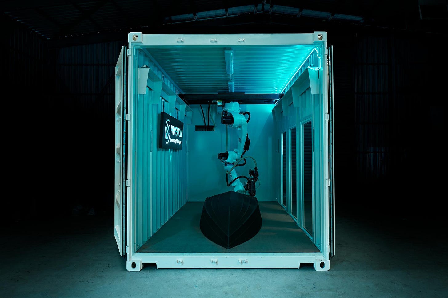 WATCH: 3D printing 'in a box' produces USV hull in 40 hours | News | Maritime Journal WATCH: 3D printing 'in a box' produces USV hull in 40 hours | News | Maritime Journal