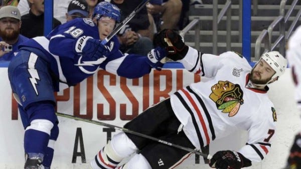 lighting beats blackhawks game 2 2015 stanley cup finals lighting beats blackhawks game 2 2015 stanley cup finals
