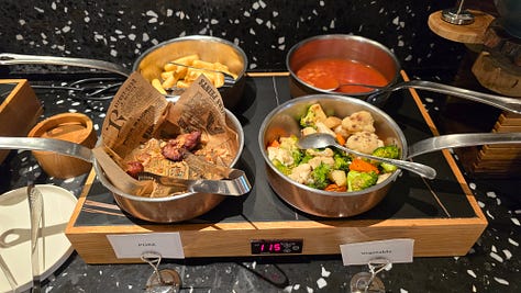 TRIBE Living Bangkok Sukhumvit 39 : Breakfast