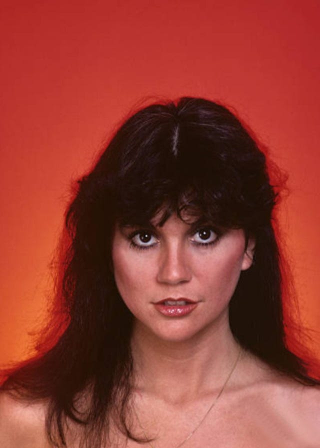 A striking portrait of Linda Ronstadt from her breakthrough era, radiating star power. A striking portrait of Linda Ronstadt from her breakthrough era, radiating star power.