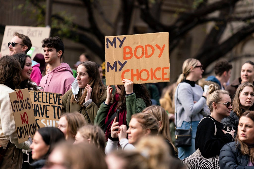 Roe v Wade OVERTURNED: Protest to defend US Abortion Right… | Flickr Roe v Wade OVERTURNED: Protest to defend US Abortion Right… | Flickr