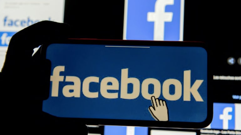 Facebook&#39;s market cap zooms past $1trillion for 1st time. Here&#39;s why -  Business News