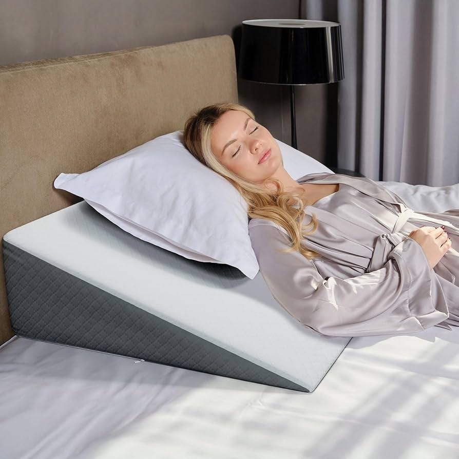 Kölbs Extra Wide Bed Wedge Pillow | Extra Large Bed Wedge Pillow (31” x  33”)|