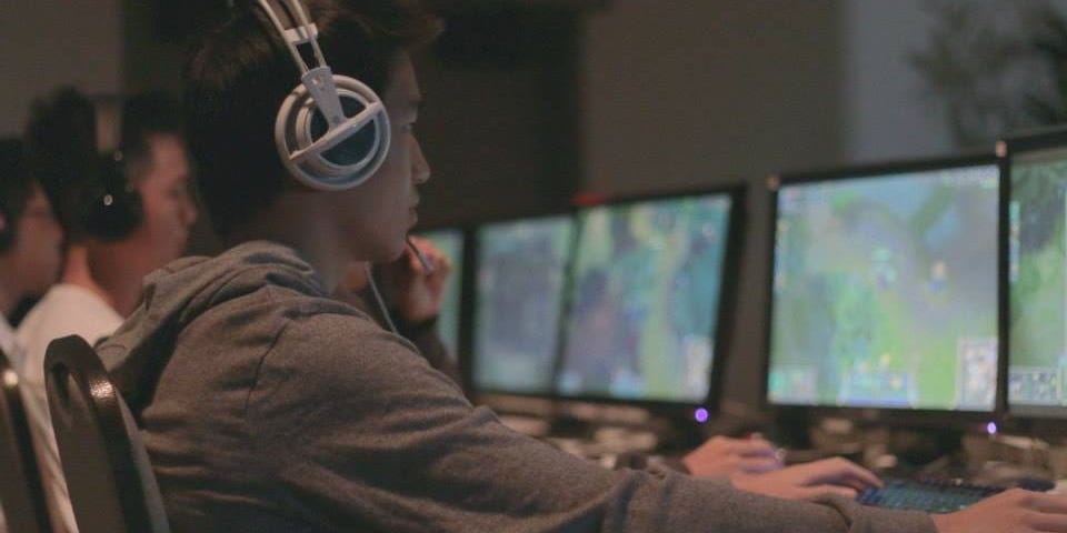 gamer-expo-players-wide gamer-expo-players-wide