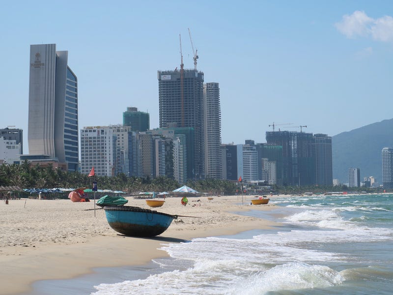 Da Nang beach skyline