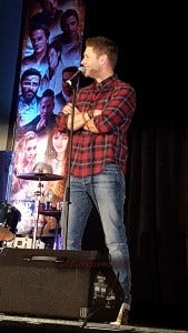 dallas_con_2015_phone_952_WM