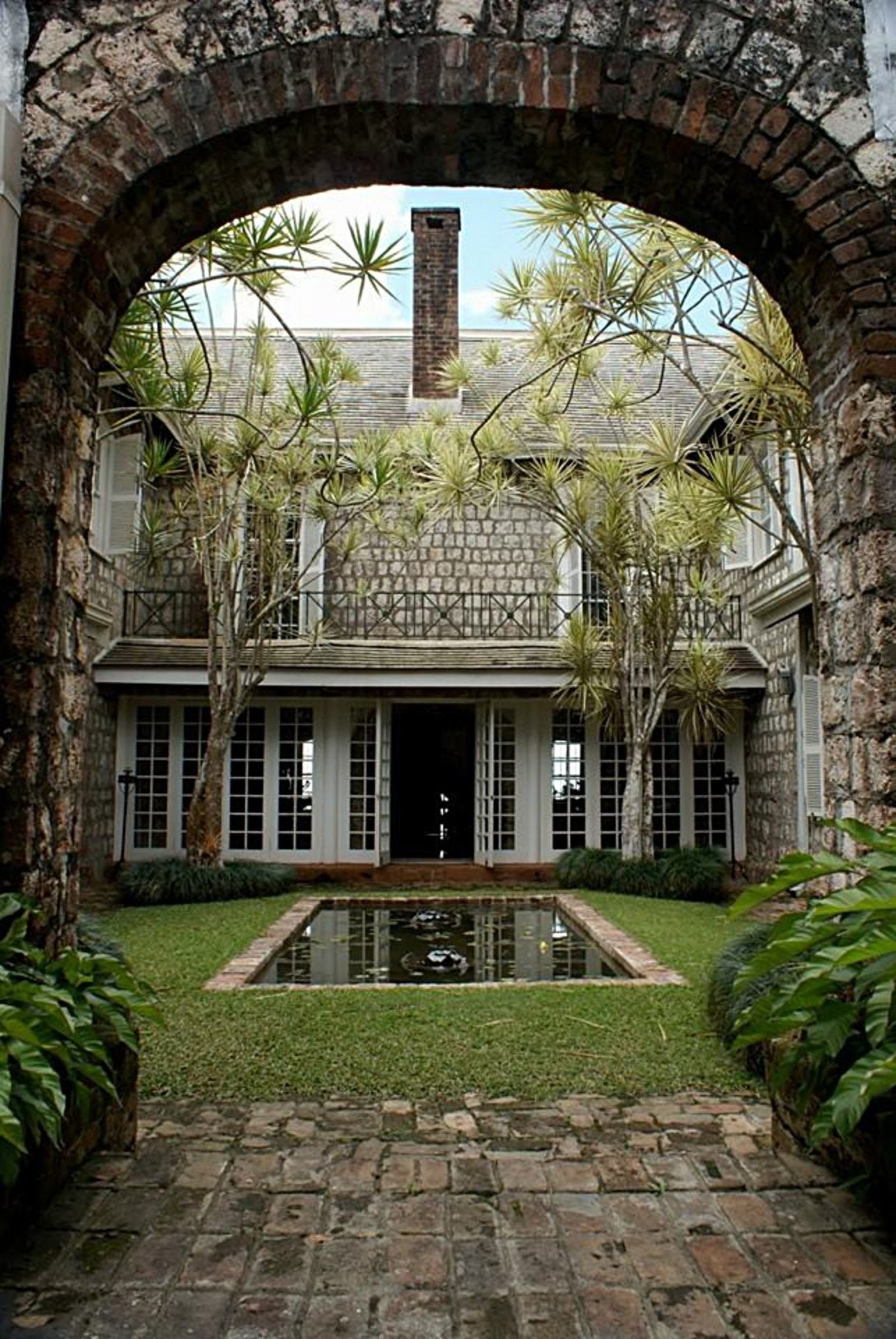 Admiral Mountain Great House