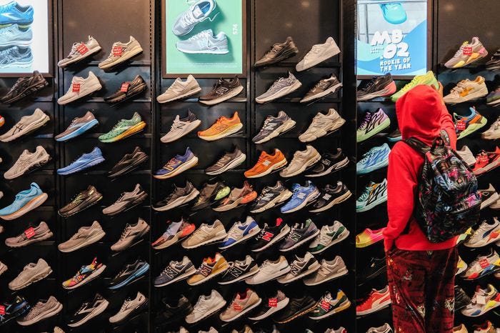 Foot Locker Steps in It, Keeps Moving - WSJ Foot Locker Steps in It, Keeps Moving - WSJ