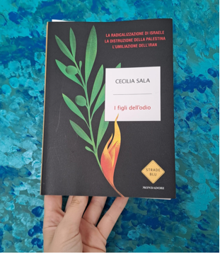 Immagine che contiene testo, pianta, libro
Il contenuto generato dall'IA potrebbe non essere corretto. Immagine che contiene testo, pianta, libro
Il contenuto generato dall'IA potrebbe non essere corretto.