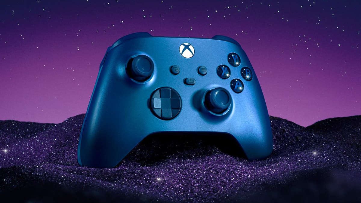 Lunar Shift Xbox controller