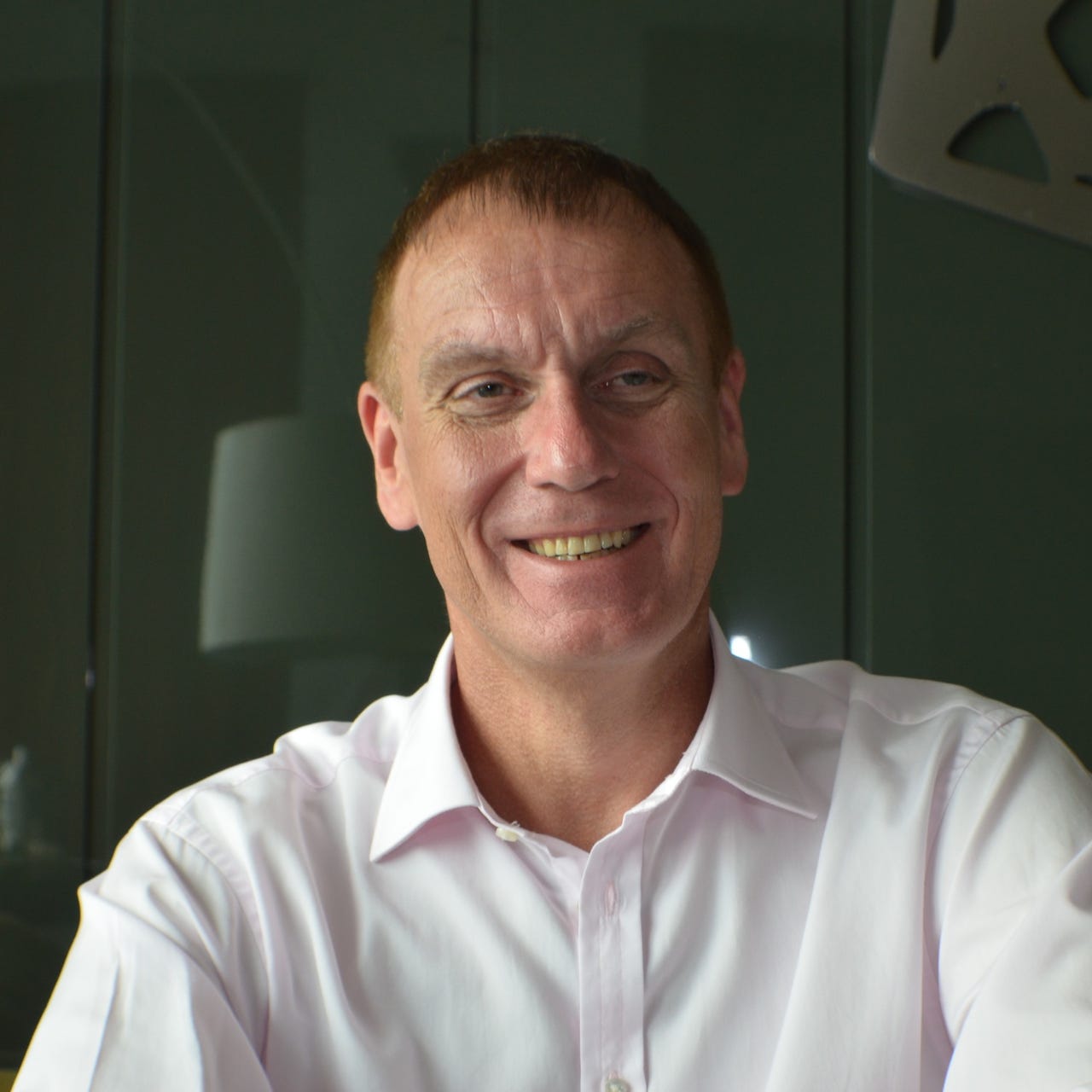 PETER LEWIS作 d5d9888e-6dd7-42ac-ba6f-