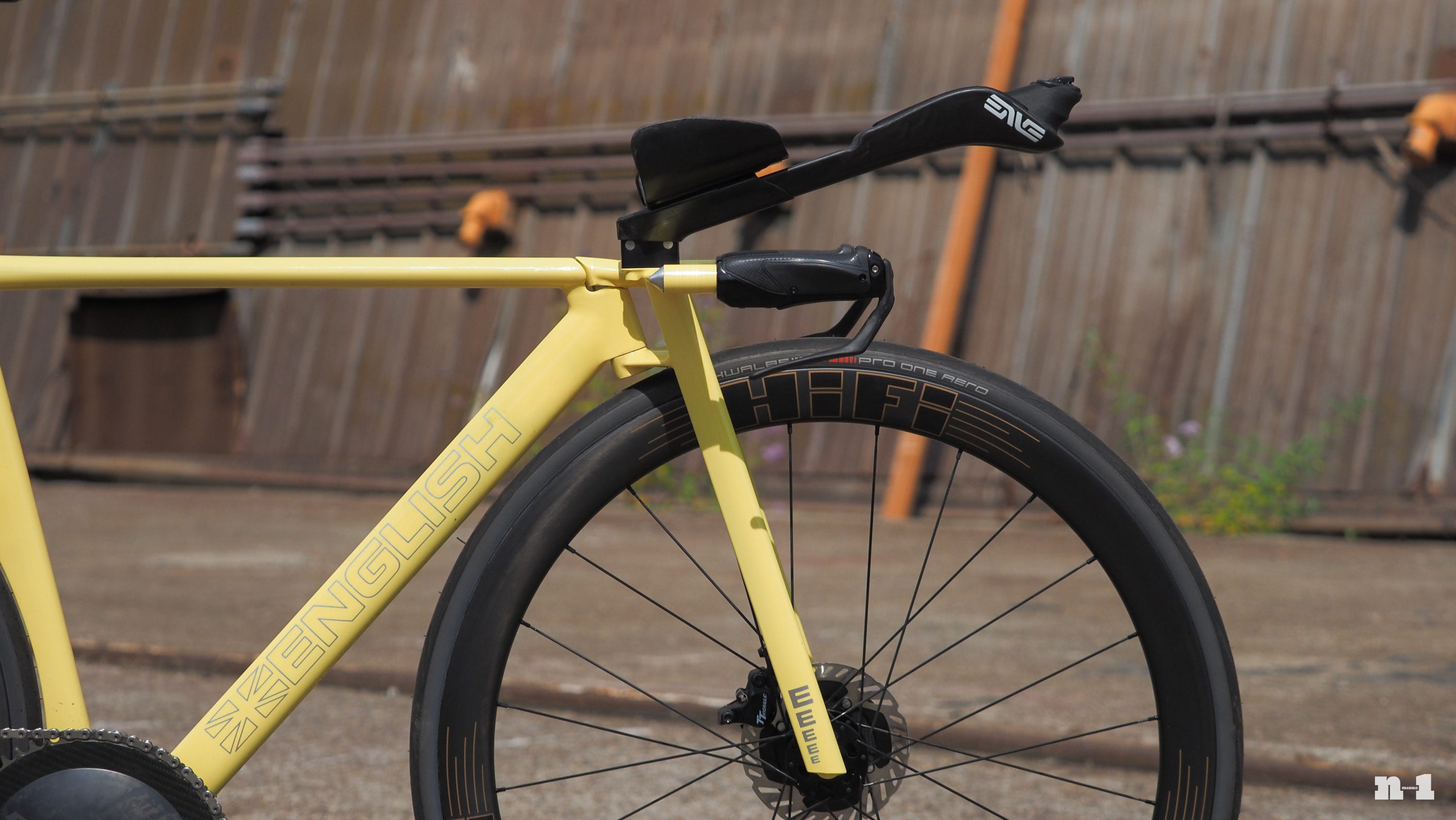 English Cycles yellow time trial bike front end