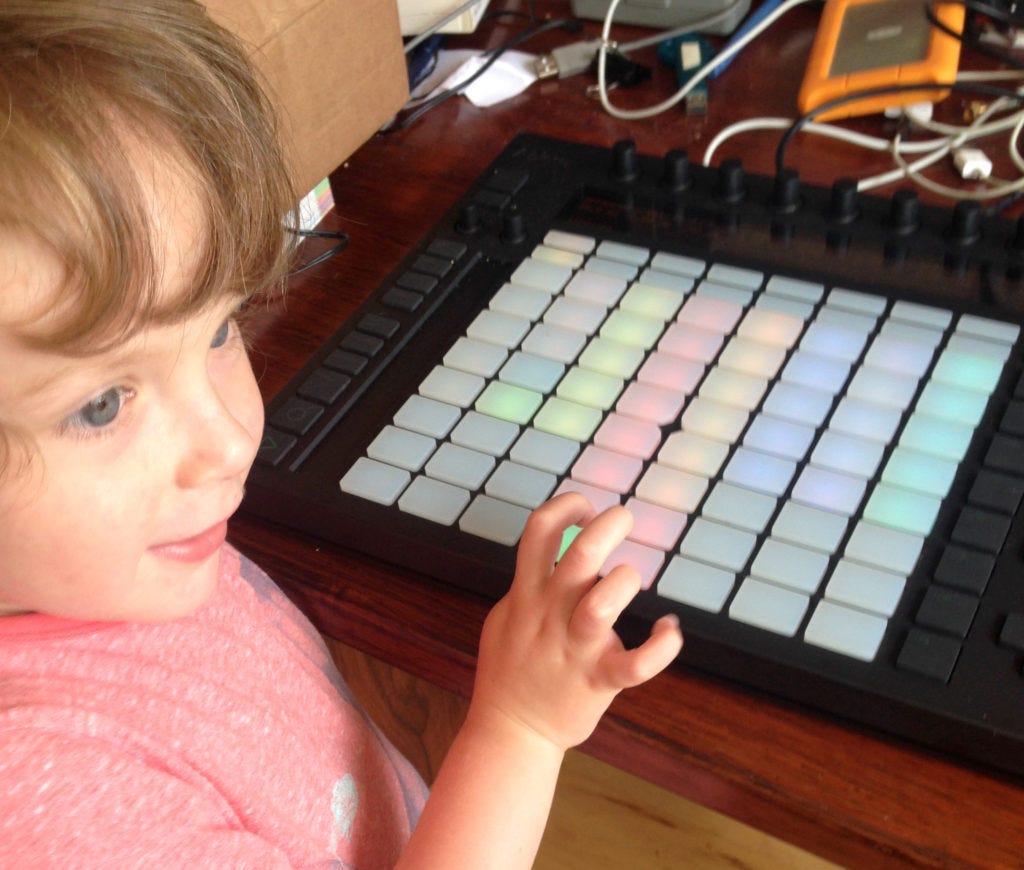 Milo tries Ableton Push Milo tries Ableton Push