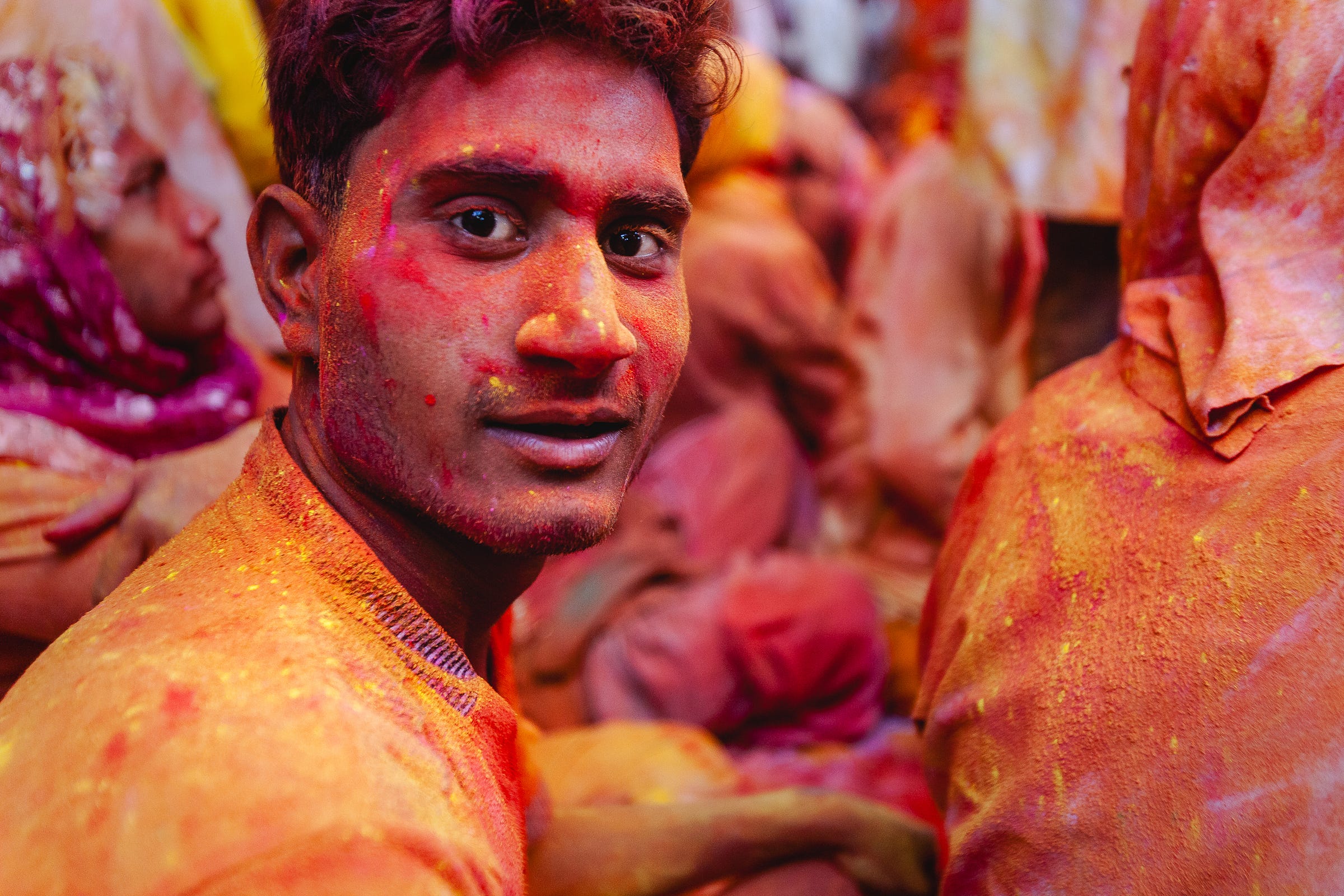 Radha Rani temple, Barsana, India. 1/125, ƒ/2.8, ISO 1600, 35mm Radha Rani temple, Barsana, India. 1/125, ƒ/2.8, ISO 1600, 35mm