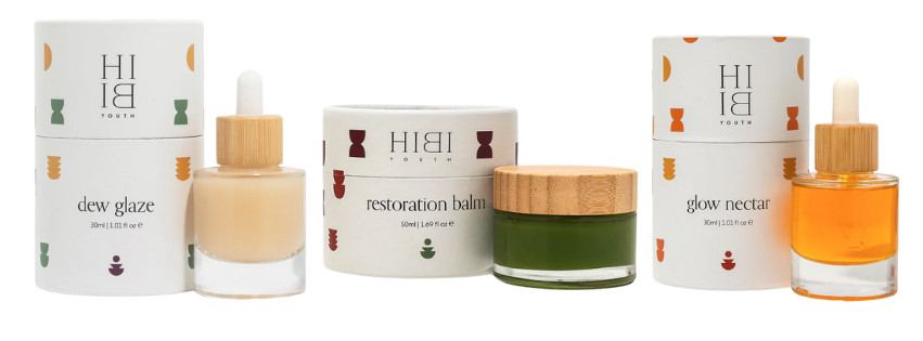 Christmas Hosting Tips That Feel Effortless Best Faux Garland and Tree Lights 2025 Gifts for Homebodies and Interior Design Lovers Holiday Tablescape Ideas with a Twist Christmas Hosting Tips That Feel Effortless Best Faux Garland and Tree Lights 2025 Gifts for Homebodies and Interior Design Lovers Holiday Tablescape Ideas with a Twist