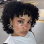 Carolina Cerqueira's avatar