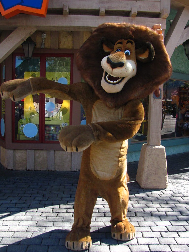Meeting Alex the Lion at Universal Studios | Loren Javier | Flickr