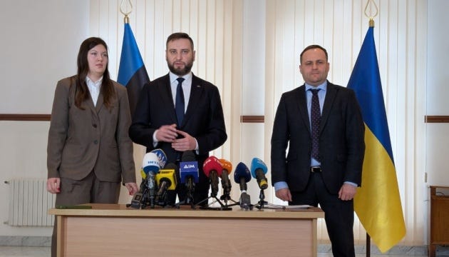 Україна та Естонія підписали меморандум про відновлення портової інфраструктури