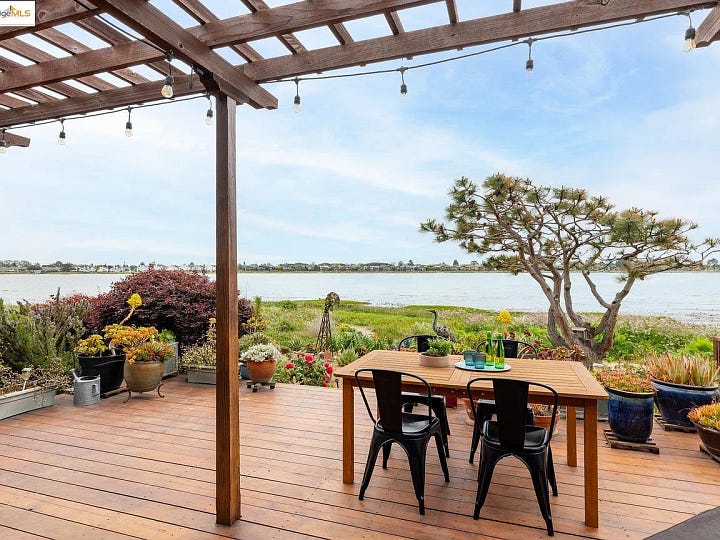 https://www.zillow.com/homedetails/2702-Bayview-Dr-Alameda-CA-94501/24867379_zpid/