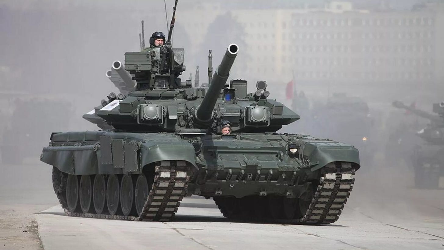 Russian T-90 equipped with a Shtora-1 soft-kill active protection system maneuvers amid preparations for a Victory Day Parade on Red Square. - Sputnik International, 1920, 06.01.2026
