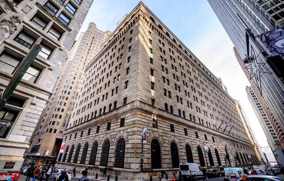 Η Γερμανία εξετάζει τη μεταφορά 123 ΔΙΣΕΚΑΤΟΜΜΥΡΙΩΝ ΔΟΛΑΡΙΩΝ σε ΧΡΥΣΟ από τη Fed των ΗΠΑ – αναφέρουν τα ΜΜΕ