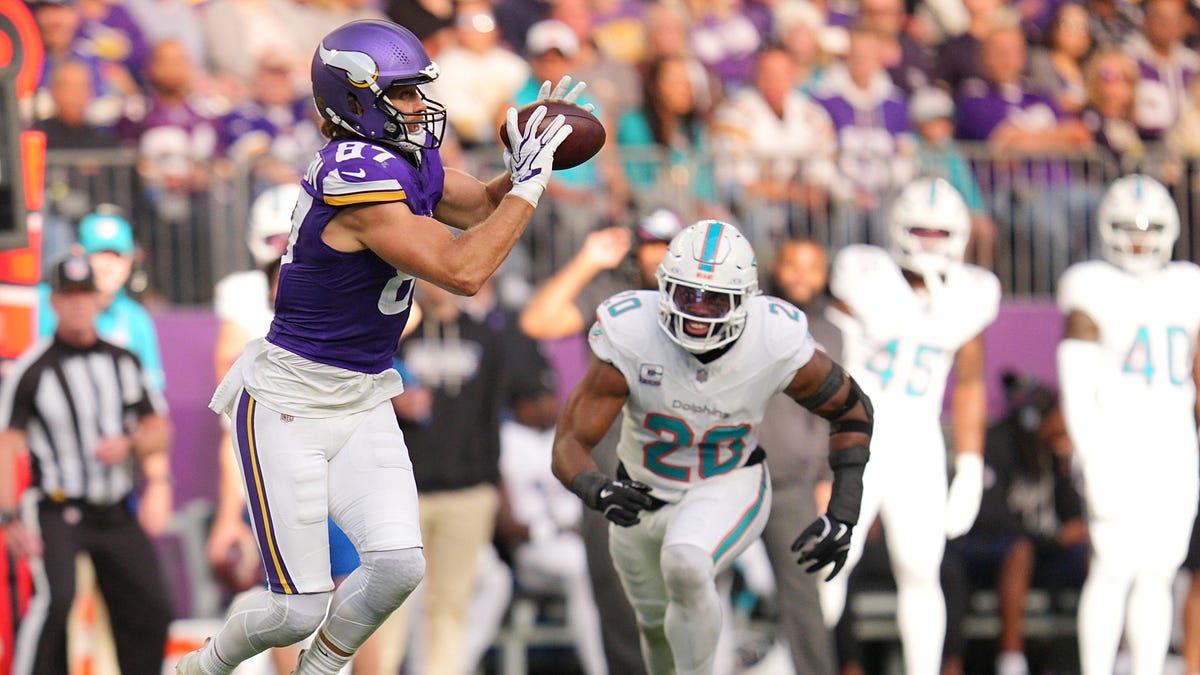 Proving their worth: Vikings’ veteran duo playing key roles at reduced prices
