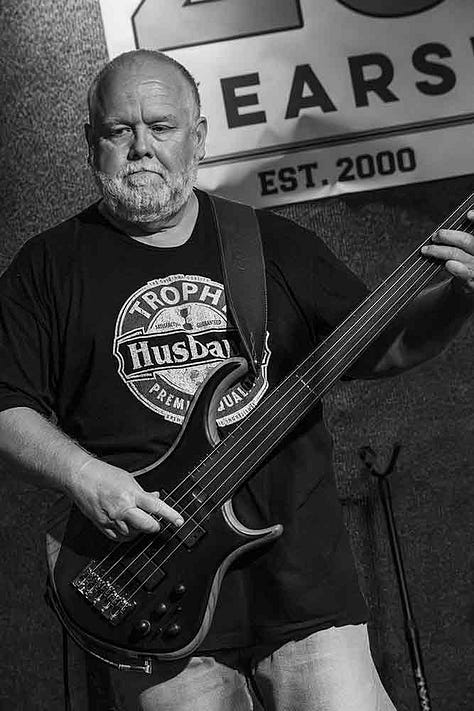 Local Zero performs in Wichita Falls, Texas, June 28, 2025