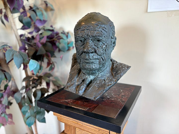 statue, signs, artifacts, gallery, exhibits