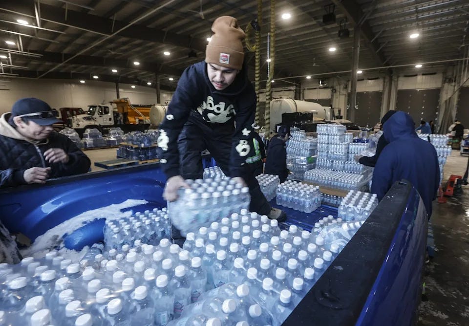Photo Gallery: Leaders visit First Nation in frozen water crisis Photo Gallery: Leaders visit First Nation in frozen water crisis