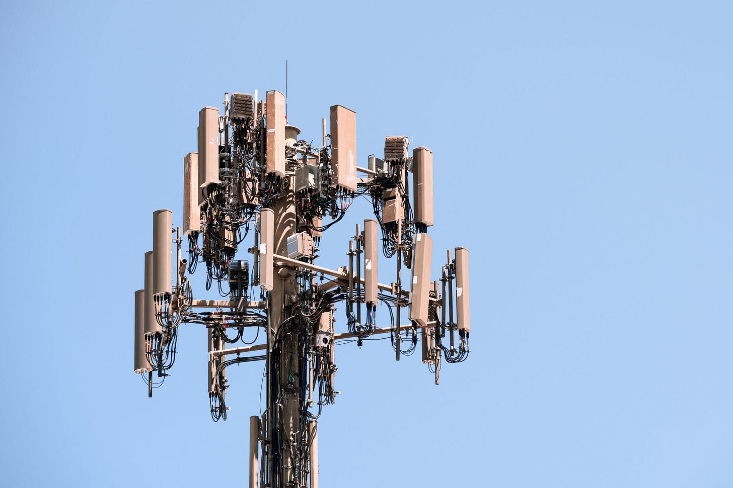 mobile_phone_mast