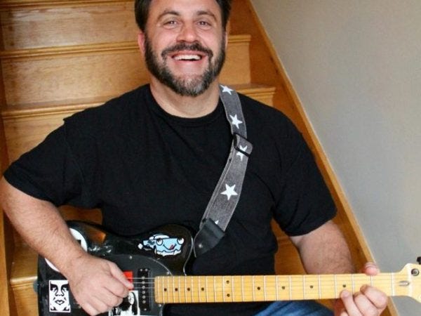 What’s Up Interview: Singer Matt York presents ‘Willie Nelson: Songs and Stories’ at Newport Playhouse on April 29