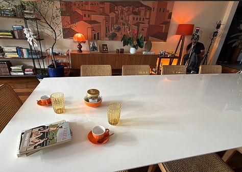 elementos da cenografia de Feito de Fernandas, especial de fim de ano da Rede Globo