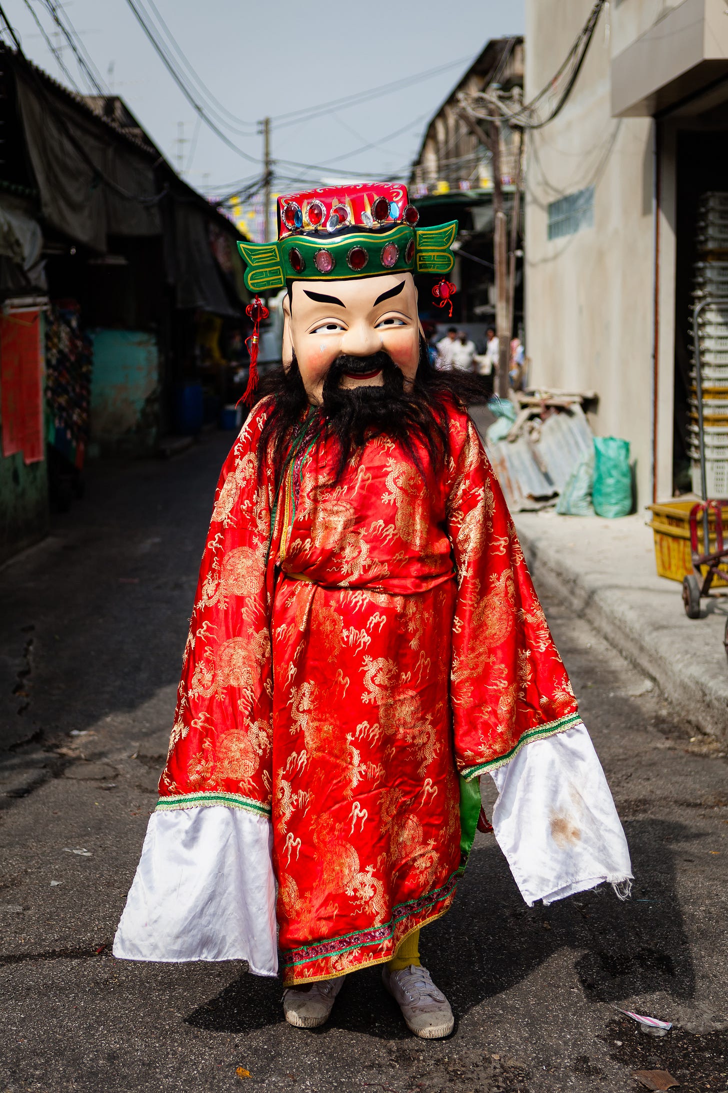 Pak Khlong Talat, Bangkok, Thailand. 1/1600, ƒ/2.8, ISO 100, 46mm. © Gavin Gough
