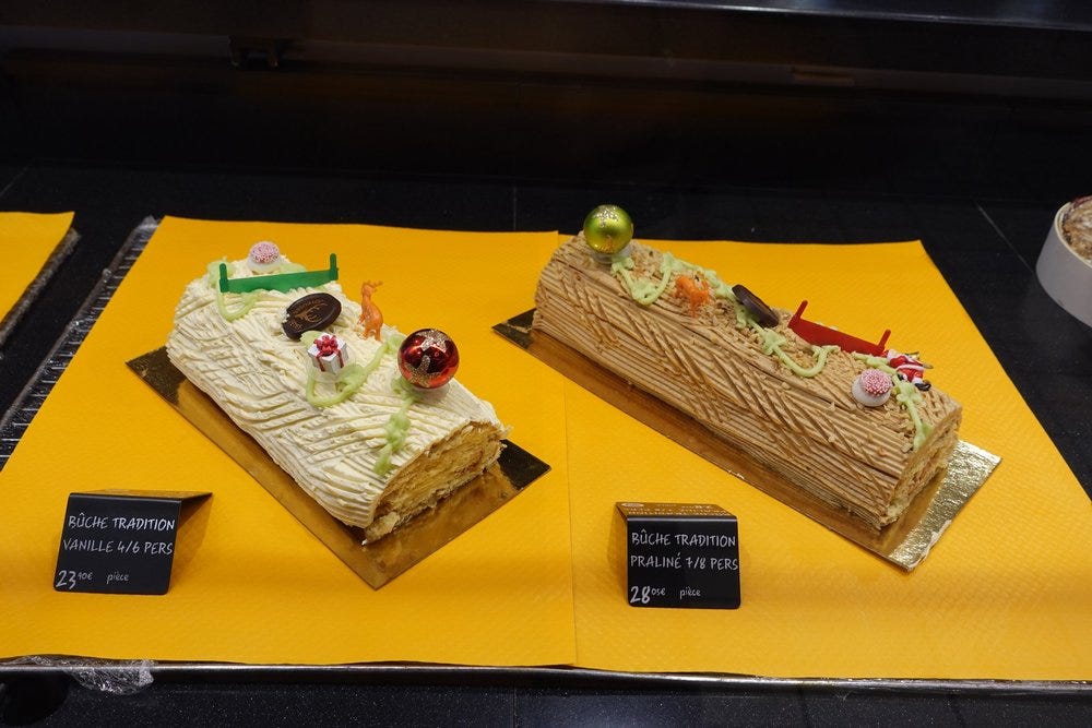 Fresh cakes at Victor Hugo Market, Toulouse, France Fresh cakes at Victor Hugo Market, Toulouse, France
