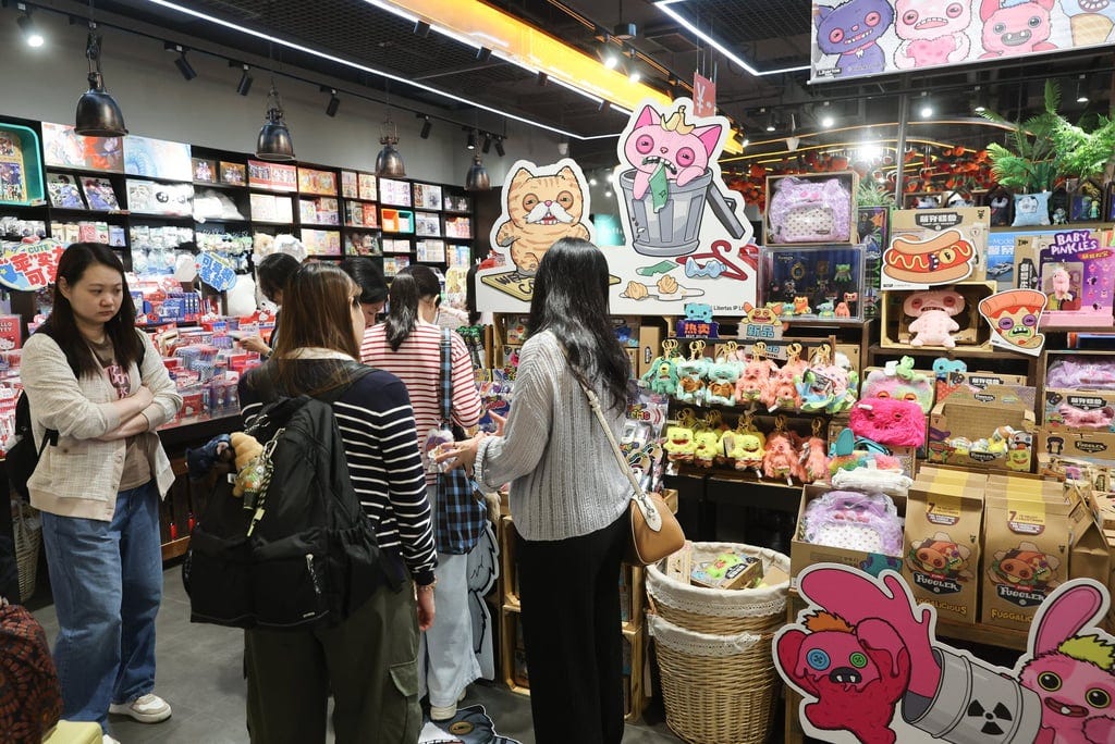 Shoppers at Coco Park in Shenzhen Photo: Edmond So Shoppers at Coco Park in Shenzhen Photo: Edmond So