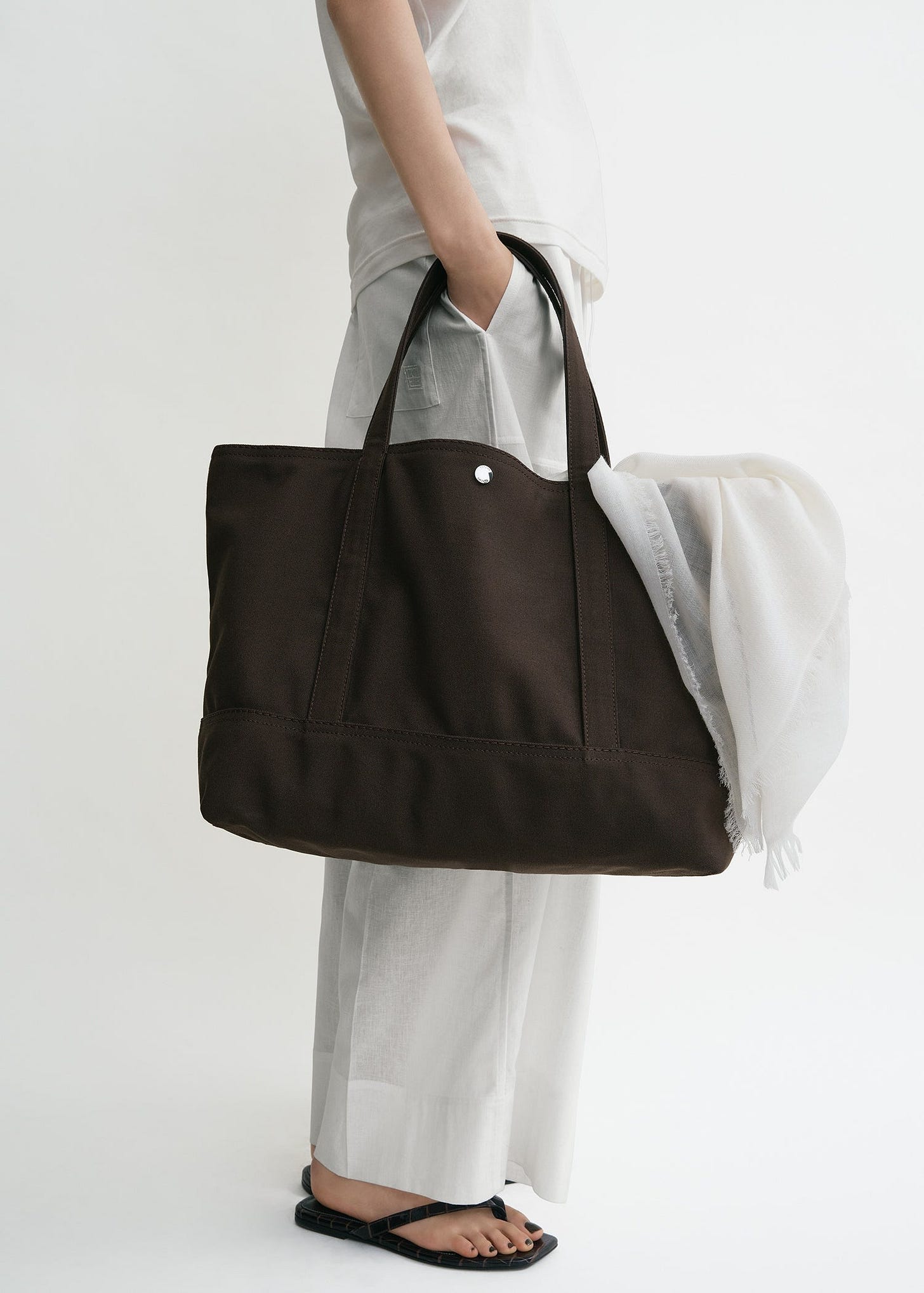 Beach tote dark brown