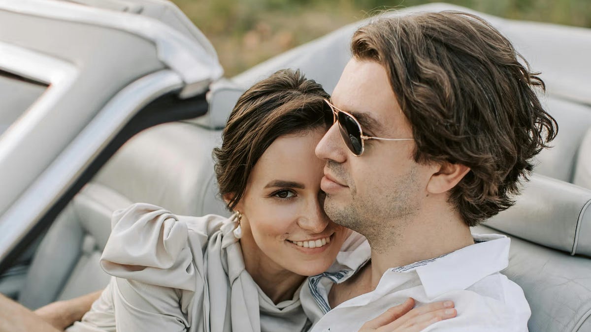 5 Ways To Make Your Man Feel Like A Man - Evie Magazine