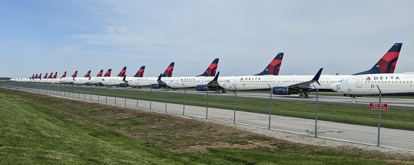 Delta aircraft fleet at airport
