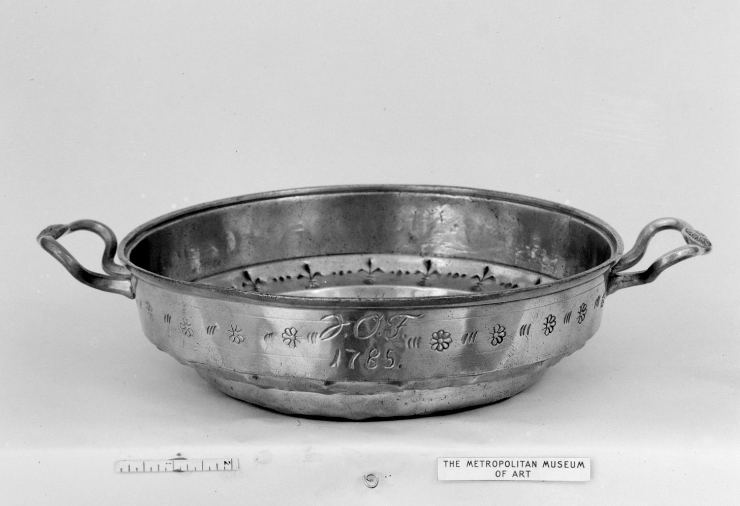 silver jelly mold